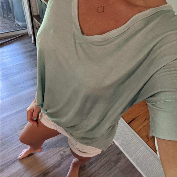 LAST3 🧁 TIFFANY - V-neck top - Picture 3 of 4